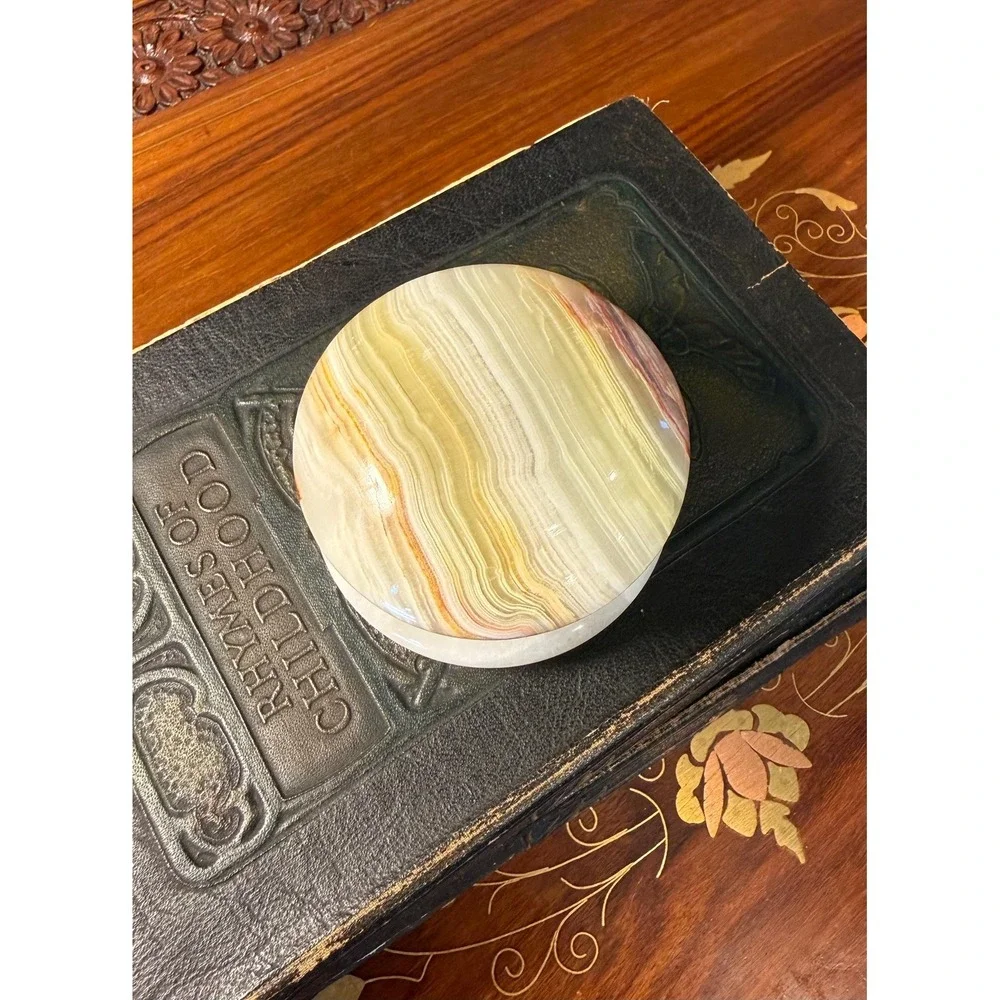 Vintage Onyx‎ Jewelry Box - Small Round Stone Trinket Box